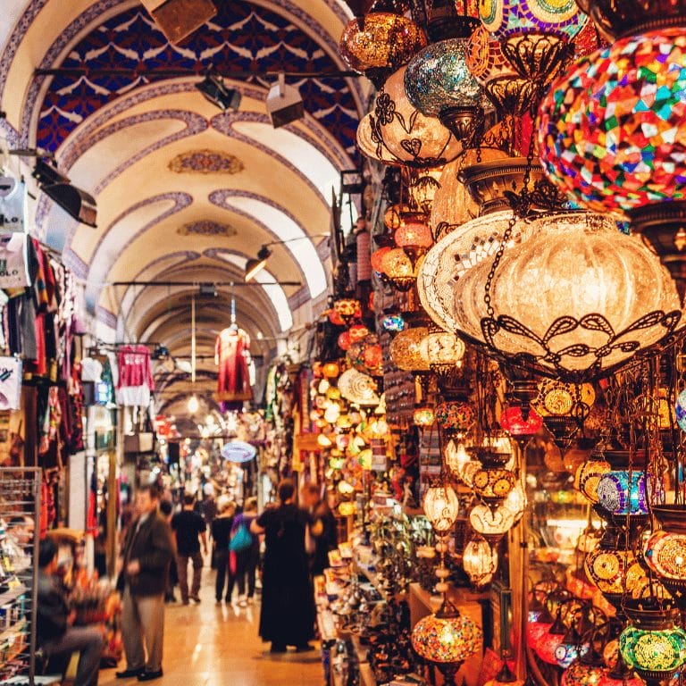 The Top 10 Cultural Experiences You Can’t Miss in the Middle East